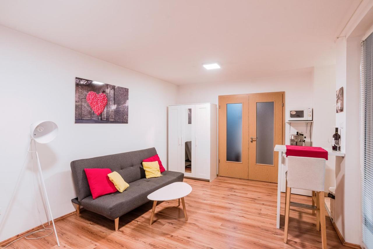 Central Studio Boulevard Budapest Eksteriør bilde